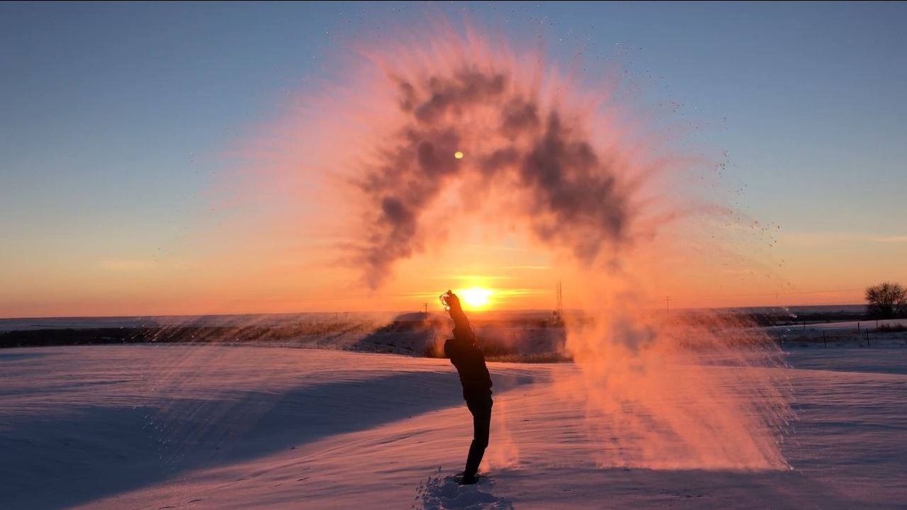 Making snow at sunset in Glasgow, MT, on February 7th. It was -16 ºF at the time, the high temperature for the day. Photo: NWS Glasgow